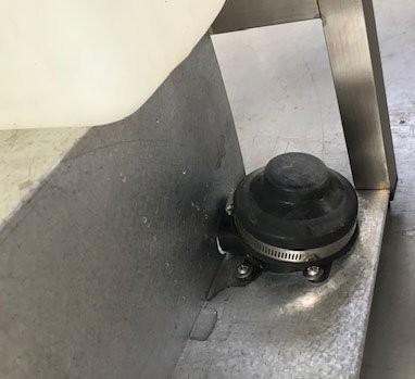LAVAMANOS AUTONOMO FORRADO CON TAZA CUADRADA, CAPACIDAD 15 lts